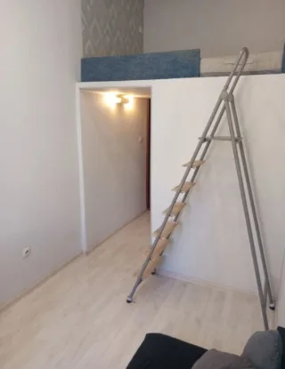 Комната, 12 м², ст. м. Звенигородская