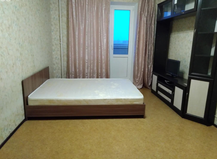1-к. кв., 42 м², ст. м. Юго-Западная