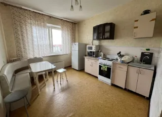 1-к. кв., 42 м², ст. м. Юго-Западная