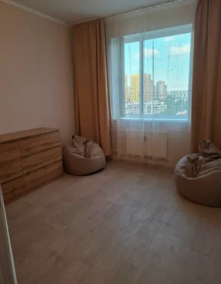 1-к. кв., 35 м², ст. м. Комендантский проспект