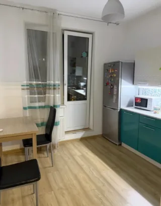 1-к. кв., 35 м², ст. м. Комендантский проспект