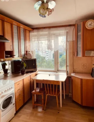 2-к. кв., 52 м², ст. м. Международная