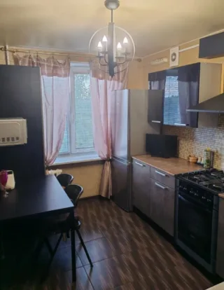 1-к. кв., 30 м², ст. м. Академическая