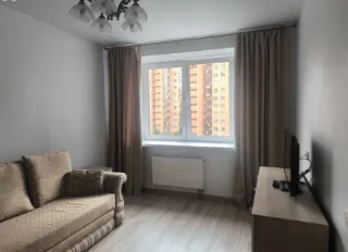 1-к. кв., 35 м², ст. м. Улица Дыбенко