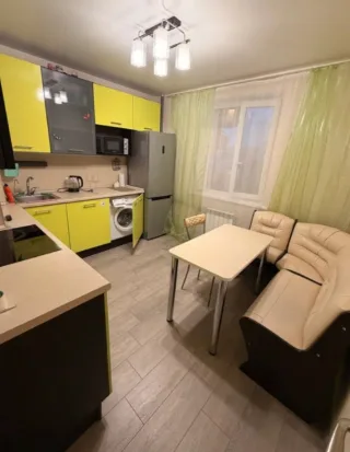 1-к. кв., 39 м², ст. м. Проспект Просвещения