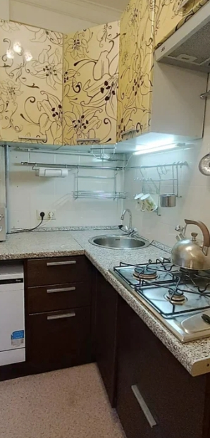 2-к. кв., 51 м², ст. м. Московская