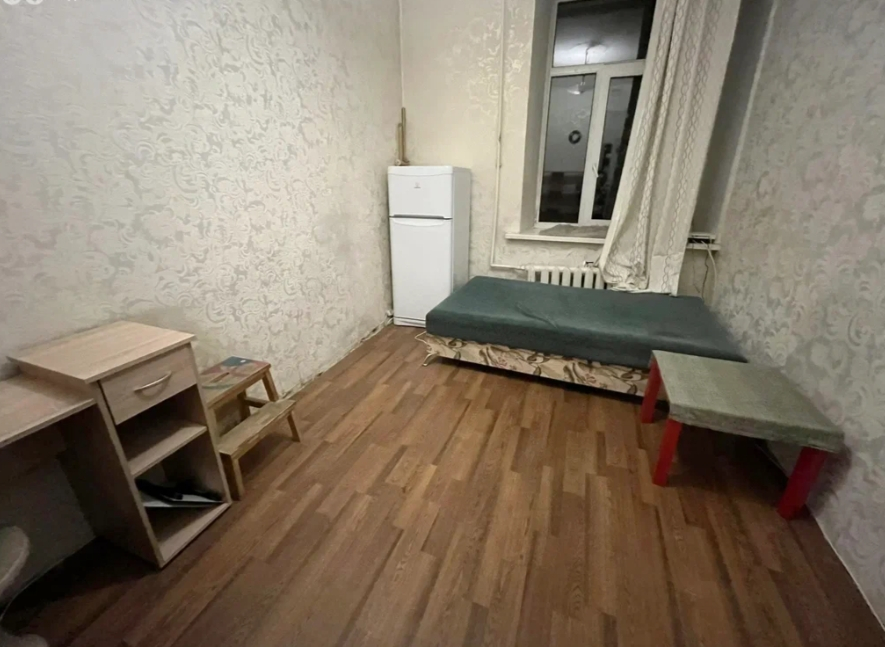 Комната, 12 м², ст. м. Площадь Восстания