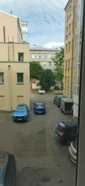 Комната, 11 м², ст. м. Нарвская