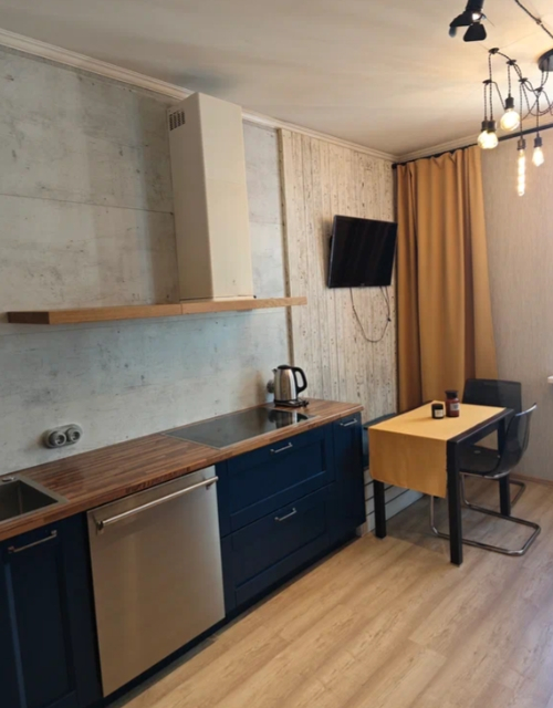 2-к. кв., 51 м², ст. м. Улица Дыбенко
