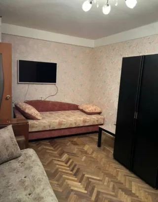 1-к. кв., 32 м², ст. м. Академическая