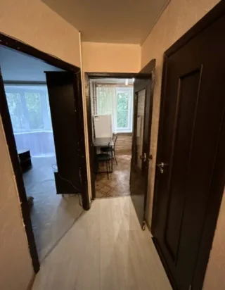 1-к. кв., 32 м², ст. м. Площадь Ленина