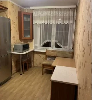 1-к. кв., 33 м², ст. м. Проспект Славы