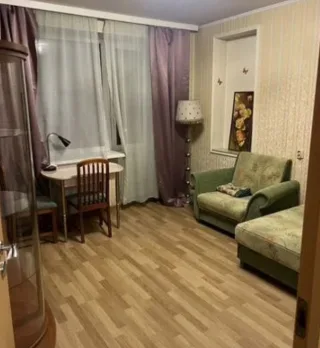 1-к. кв., 33 м², ст. м. Проспект Славы