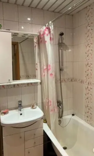1-к. кв., 33 м², ст. м. Проспект Славы