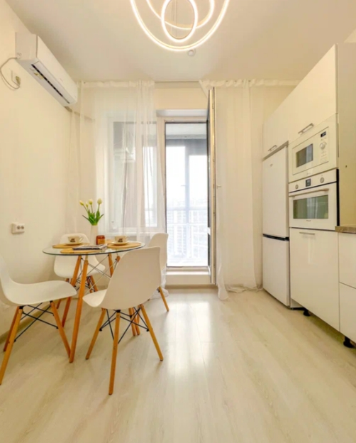 1-к. кв., 34 м², ст. м. Комендантский проспект