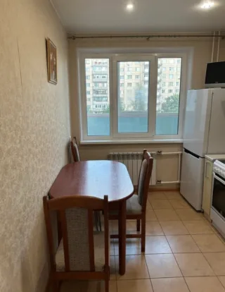 2-к. кв., 55 м², ст. м. Проспект Славы