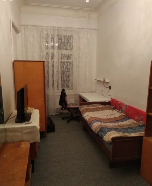 Комната, 15 м², ст. м. Площадь Ленина