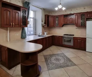 3-к. кв., 87 м², ст. м. Василеостровская