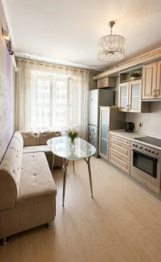 1-к. кв., 39 м², ст. м. Проспект Славы