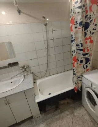 3-к. кв., 57 м², ст. м. Проспект Ветеранов