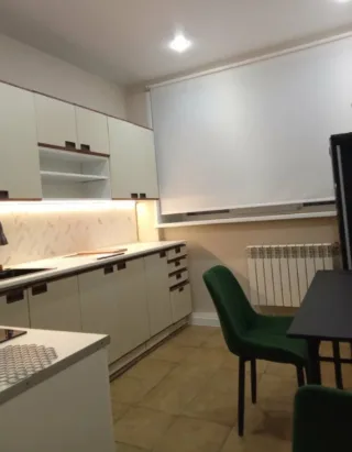 2-к. кв., 56 м², ст. м. Лесная
