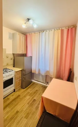 2-к. кв., 44 м², ст. м. Академическая