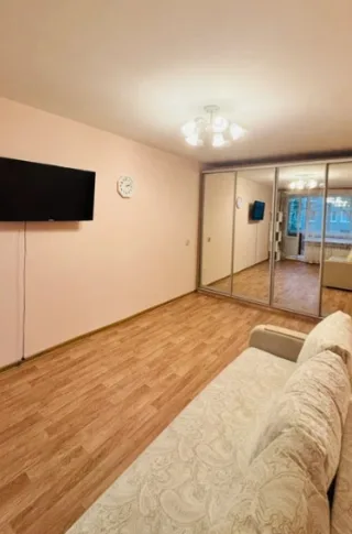 2-к. кв., 44 м², ст. м. Академическая