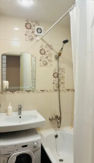 2-к. кв., 44 м², ст. м. Академическая