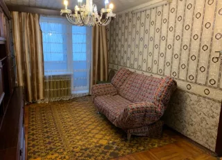 3-к. кв., 55 м², ст. м. Московская