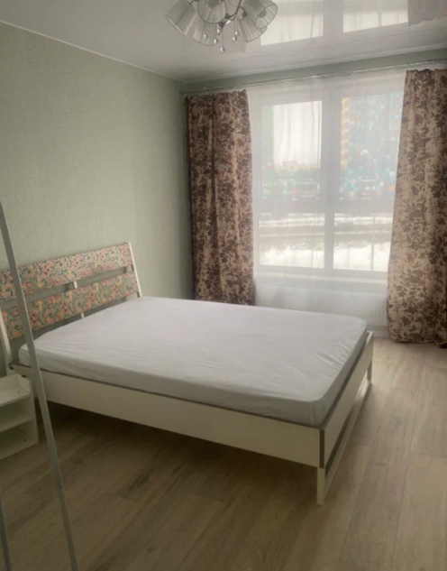 2-к. кв., 55 м², ст. м. Комендантский проспект