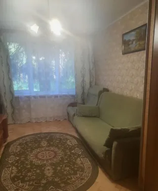 1-к. кв., 35 м², ст. м. Площадь Ленина
