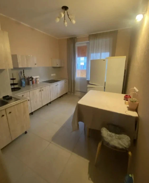 2-к. кв., 55 м², ст. м. Комендантский проспект