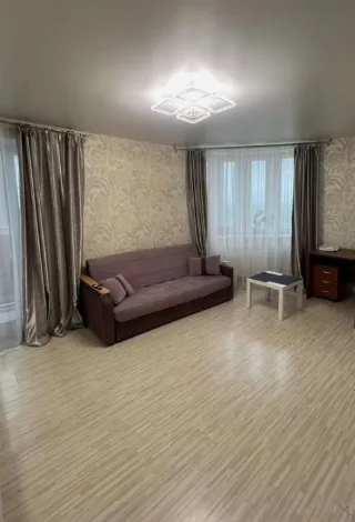 1-к. кв., 35 м², ст. м. Рыбацкое