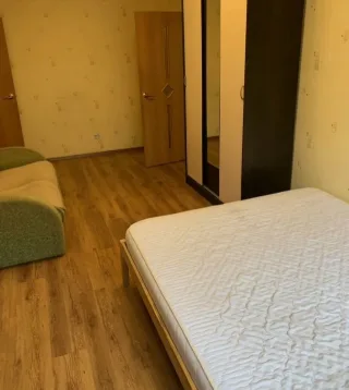 2-к. кв., 48 м², ст. м. Московская