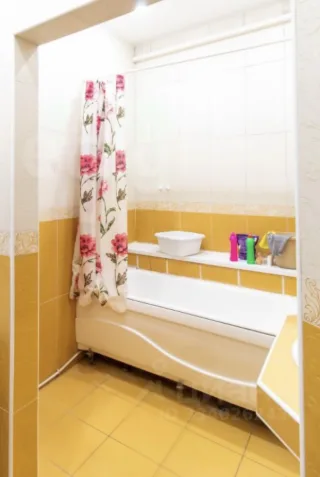 3-к. кв., 87 м², ст. м. Василеостровская
