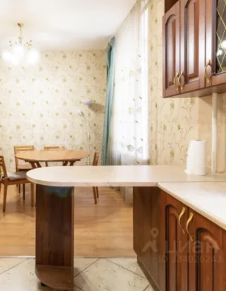 3-к. кв., 87 м², ст. м. Василеостровская