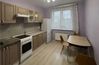 1-к. кв., 35 м², ст. м. Комендантский проспект