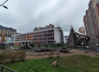1-к. кв., 35 м², ст. м. Парнас