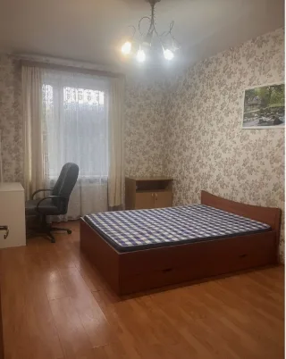 1-к. кв., 38 м², ст. м. Проспект Славы