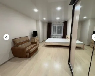 1-к. кв., 40 м², ст. м. Проспект Славы