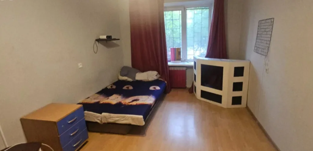 Комната, 18 м², ст. м. Старая Деревня