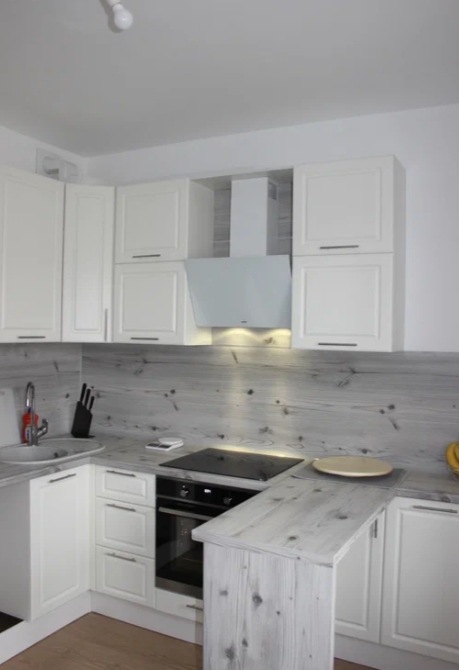2-к. кв., 51 м², ст. м. Улица Дыбенко