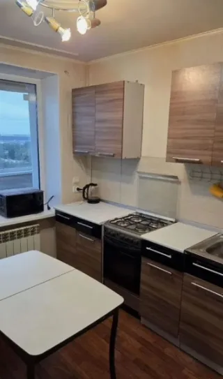 1-к. кв., 37 м², ст. м. Ломоносовская