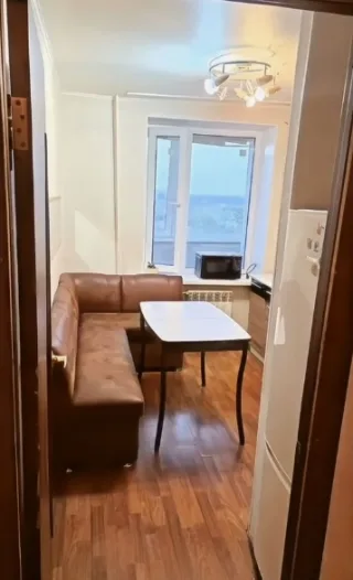 1-к. кв., 37 м², ст. м. Ломоносовская