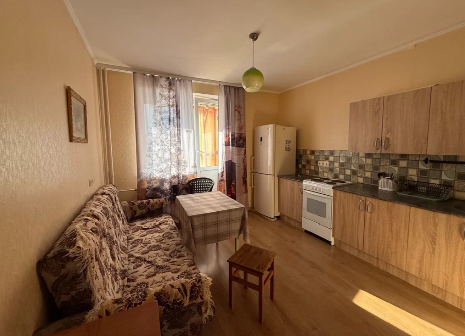 1-к. кв., 38 м², ст. м. Беговая