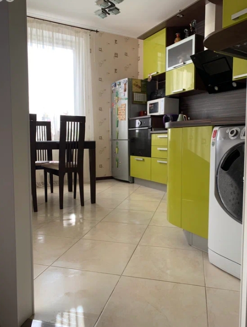 2-к. кв., 55 м², ст. м. Комендантский проспект