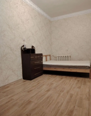 1-к. кв., 33 м², ст. м. Нарвская