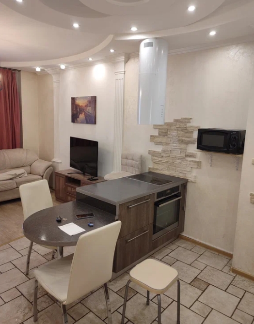 3-к. кв., 63 м², ст. м. Академическая