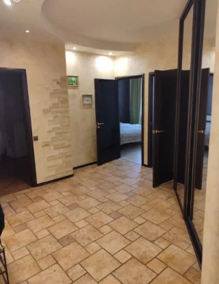 3-к. кв., 63 м², ст. м. Академическая