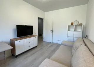 3-к. кв., 56 м², ст. м. Елизаровская